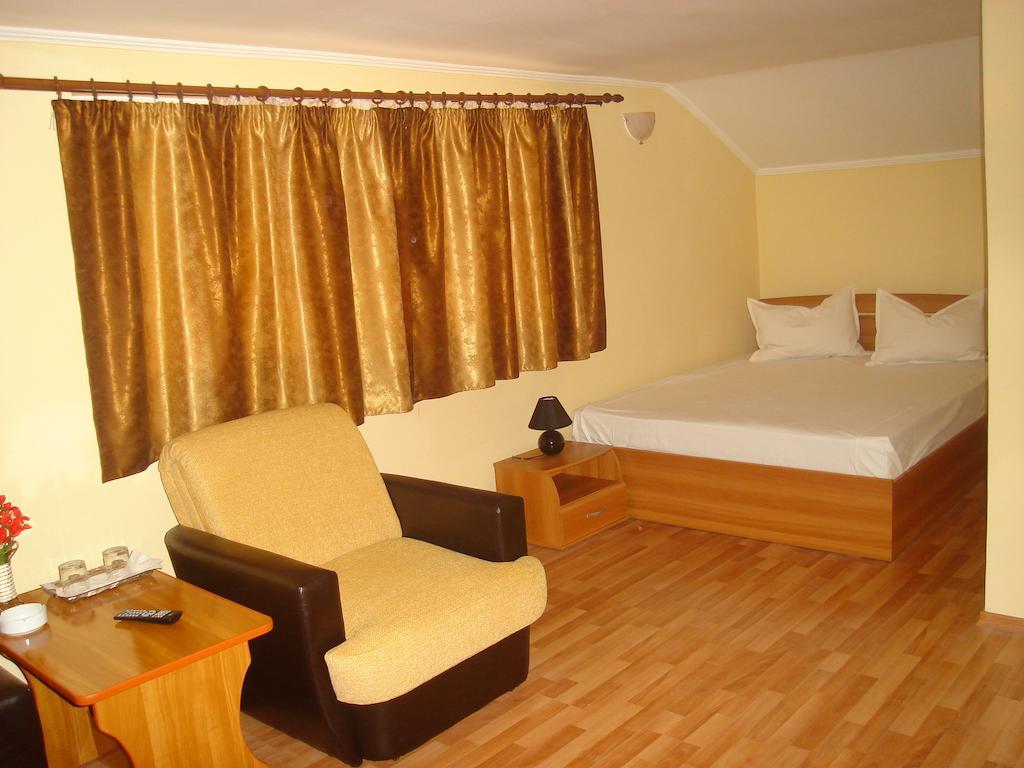 Pensiunea Mara Baiculesti Habitación foto